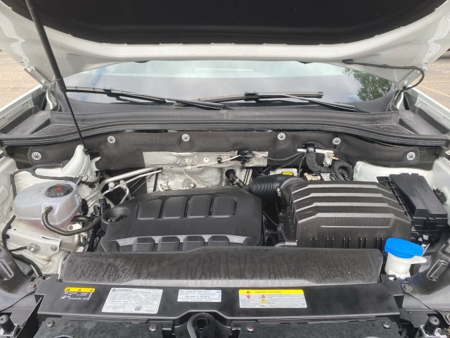 Used 2025 Volkswagen Atlas SE AWD/4WD image 28