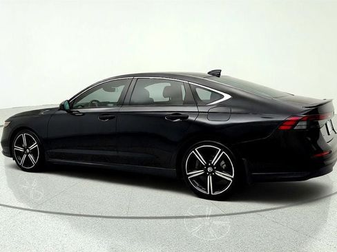 Used 2024 Honda Accord Sport image 7