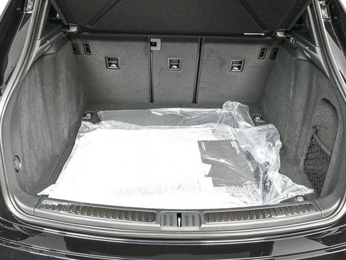 Certified 2026 Porsche Macan image 31