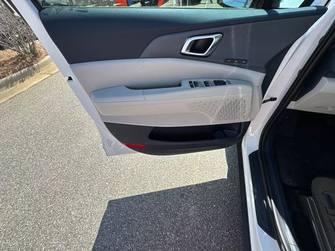 New 2026 Kia Carnival EX image 10