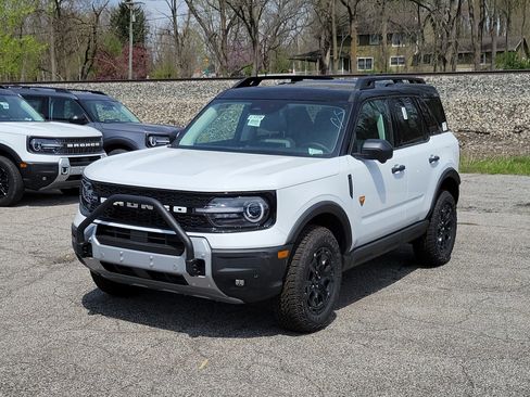 New 2026 Ford Bronco Sport Badlands AWD/4WD image 2
