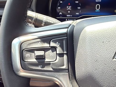 Used 2024 Chevrolet Tahoe Z71 AWD/4WD image 31
