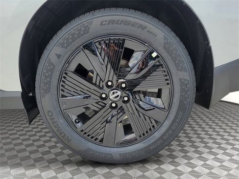 New 2025 Nissan Murano SV image 12