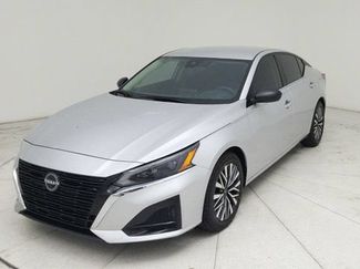Used 2024 Nissan Altima 2.5 SV FWD video 1
