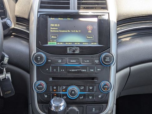 Used 2014 Chevrolet Malibu LT FWD image 20
