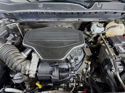 Used 2019 Chevrolet Blazer Premier w/ Sun and Wheels Package image 32