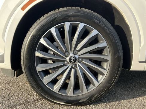 Used 2023 Hyundai Palisade Calligraphy image 10