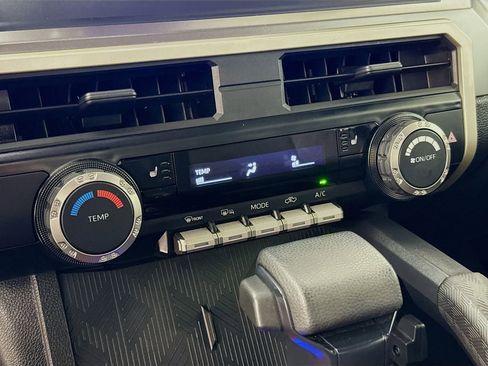 Certified 2025 Toyota Tacoma SR5 image 18