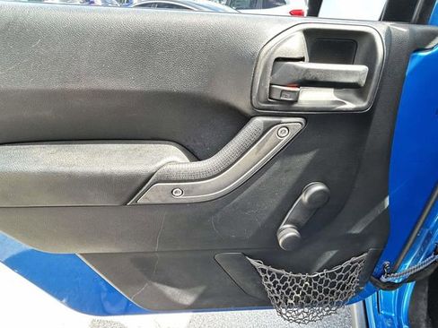 Used 2015 Jeep Wrangler Sport AWD/4WD image 11