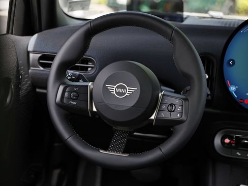 New 2026 MINI Cooper 4-Door Hardtop FWD image 29