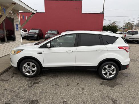 Used 2016 Ford Escape SE AWD/4WD image 2