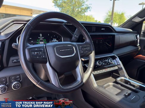 Used 2024 GMC Sierra 2500 Denali Ultimate AWD/4WD image 19