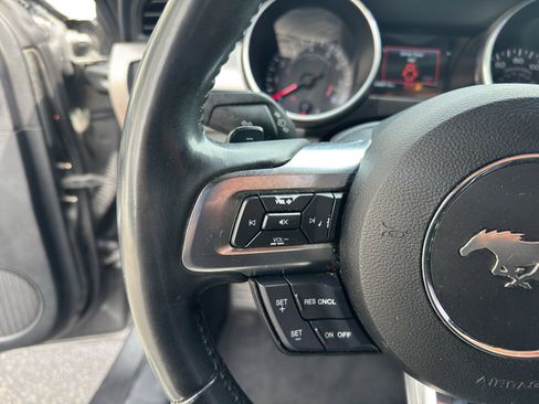 Used 2019 Ford Mustang GT RWD image 15