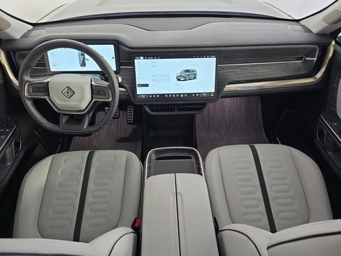 Used 2024 Rivian R1S Adventure image 27