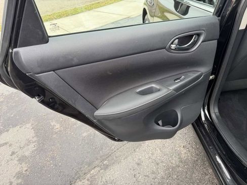 Used 2019 Nissan Sentra S image 14