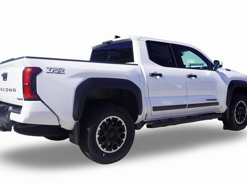 New 2025 Toyota Tacoma TRD Off-Road image 4