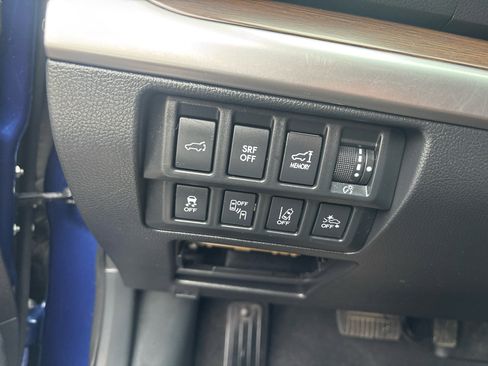 Used 2017 Subaru Outback 2.5i Touring image 14