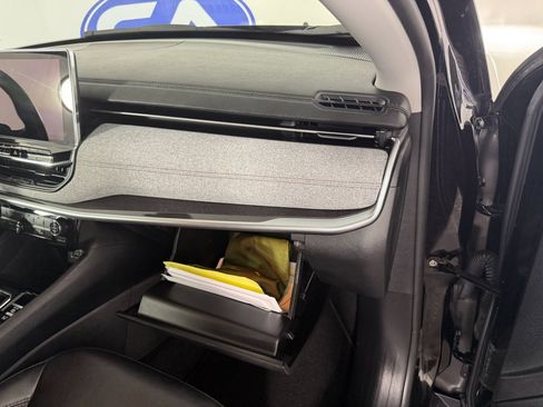 Used 2022 Jeep Compass Latitude image 23