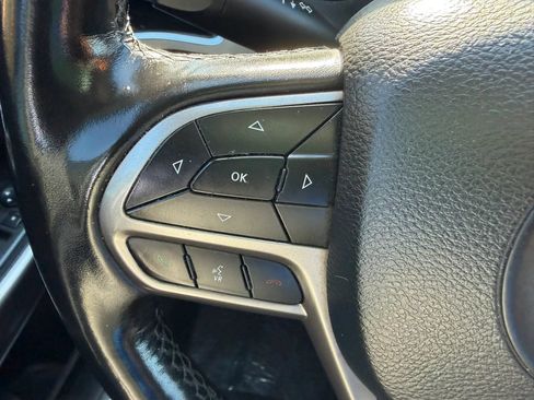 Used 2021 Jeep Cherokee Limited AWD/4WD image 19