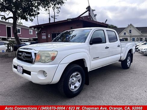 Used 2010 Toyota Tacoma PreRunner RWD image 2