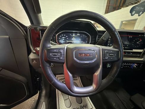 Certified 2022 GMC Sierra 1500 Elevation w/ LPO, Elevation Black Package AWD/4WD image 14