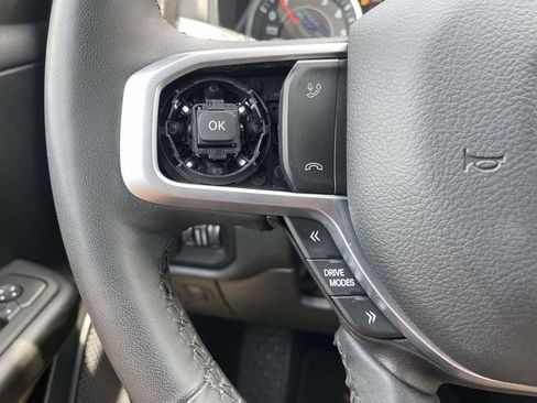 Used 2025 RAM 1500 4x4 Crew Cab image 26