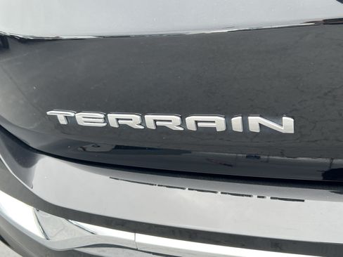 Used 2024 GMC Terrain Denali w/ Black Diamond Edition AWD/4WD image 9