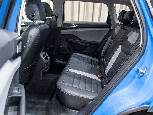 Certified 2023 Volkswagen Taos SEL AWD/4WD image 12