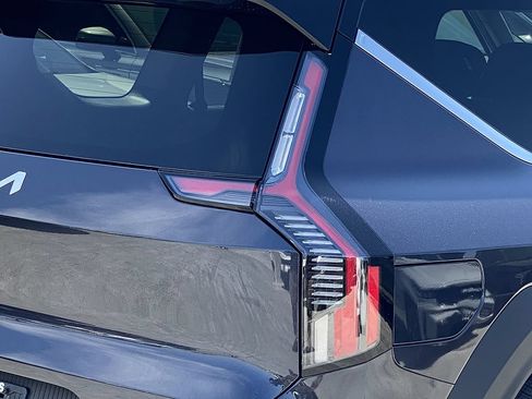 New 2026 Kia EV9 Light RWD image 4