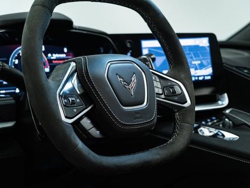 Used 2022 Chevrolet Corvette Stingray Premium Conv w/ Z51 Performance Package image 25