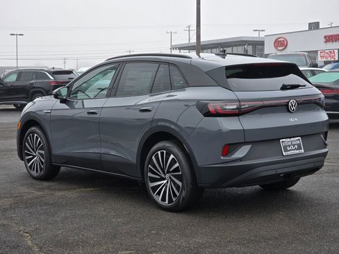 New 2026 Volkswagen ID.4 Pro image 3