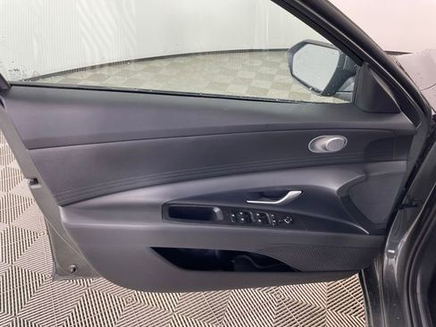 New 2026 Hyundai Elantra Hybrid FWD image 13