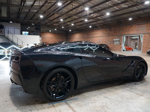 Used 2018 Chevrolet Corvette Stingray Coupe w/ Battery Protection Package image 14