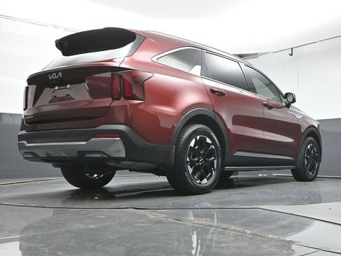 Used 2025 Kia Sorento S FWD image 40