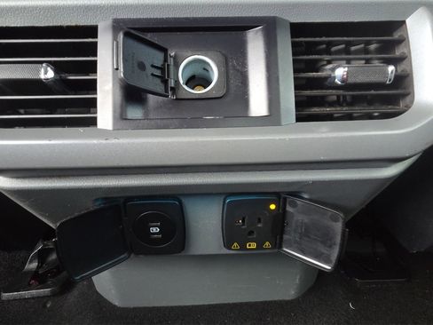 Used 2024 Ford F150 XLT w/ Mobile Office Package image 23