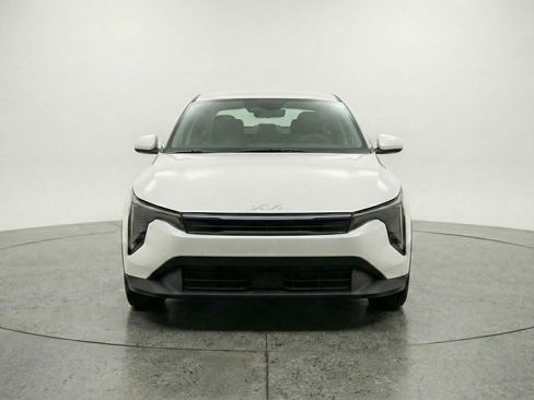 Used 2025 Kia K4 FWD image 2