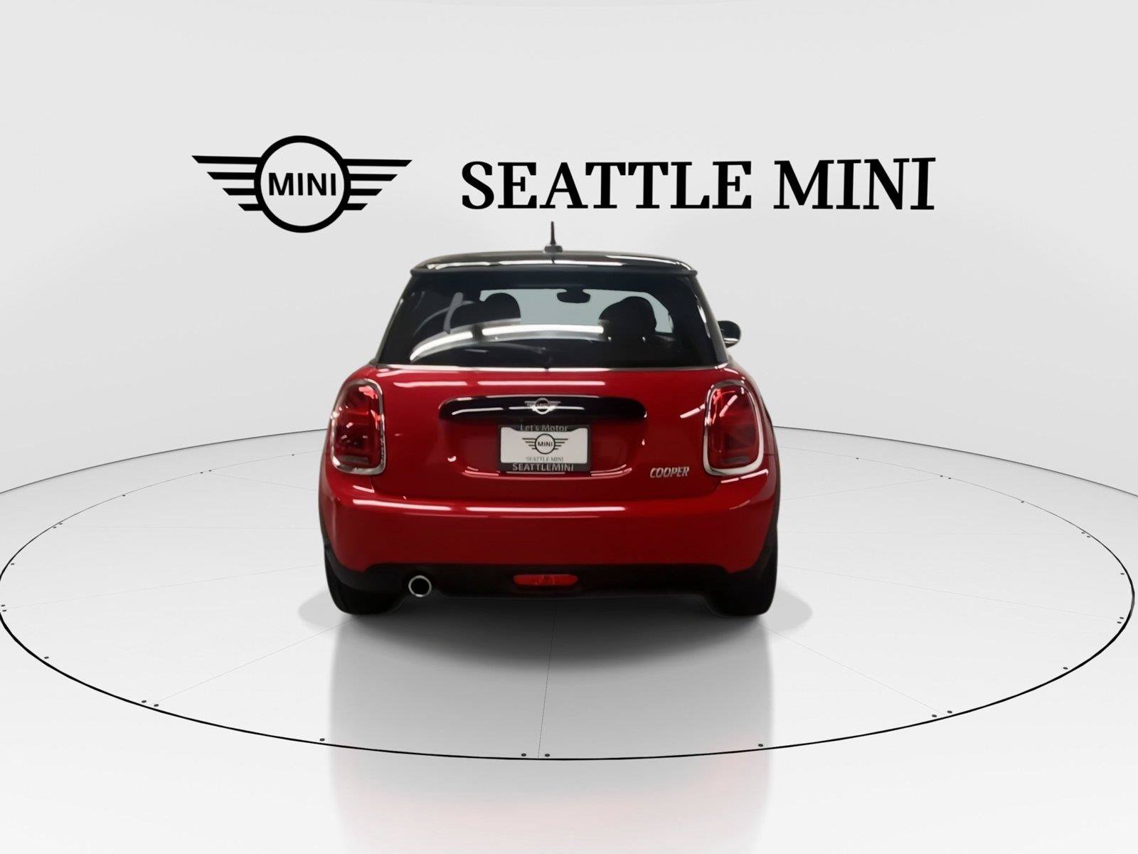 Used 2021 MINI Cooper 2-Door Hardtop w/ 6.5" Touchscreen Package FWD image 10