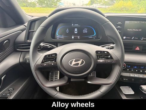 Used 2026 Hyundai Elantra Sport FWD image 18