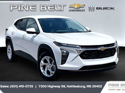 Used 2026 Chevrolet Trax LS w/ LS Convenience Package