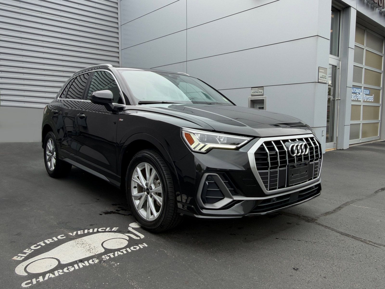 Used 2024 Audi Q3 2.0T Premium AWD/4WD image 7