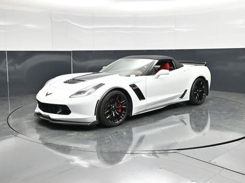 Used 2019 Chevrolet Corvette Z06 RWD image 7