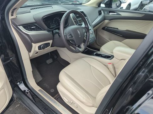 Used 2017 Lincoln MKC Premiere AWD/4WD image 11