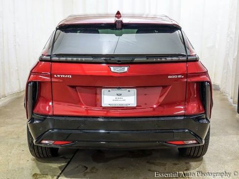 New 2025 Cadillac Lyriq Sport w/ LPO, Floor Liner Package image 5