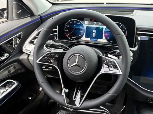 New 2026 Mercedes-Benz E 350 4MATIC Sedan image 21