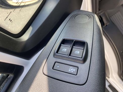 Used 2025 RAM ProMaster 2500 w/ U-Haul Equipment Group FWD image 18