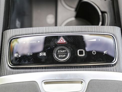 Used 2024 Mercedes-Benz EQS 580 4MATIC Sedan image 16