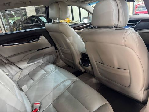Used 2013 Cadillac XTS Premium FWD image 11