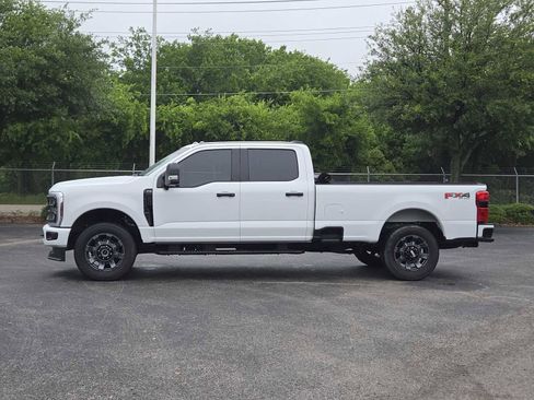 Used 2024 Ford F250 XL w/ STX Appearance Package AWD/4WD image 4