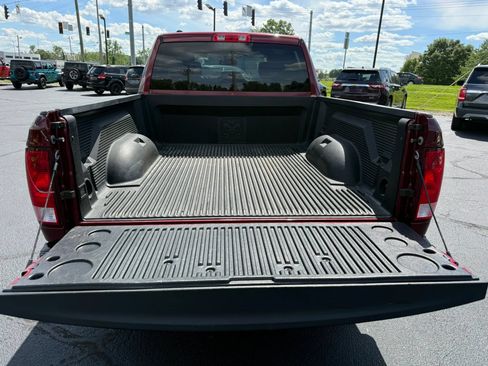 Used 2018 RAM 1500 Express AWD/4WD image 41