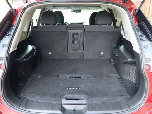 Used 2016 Nissan Rogue S AWD/4WD image 14